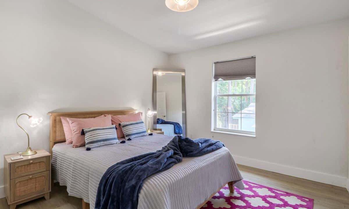 Photo of Bedroom in Tybee Island