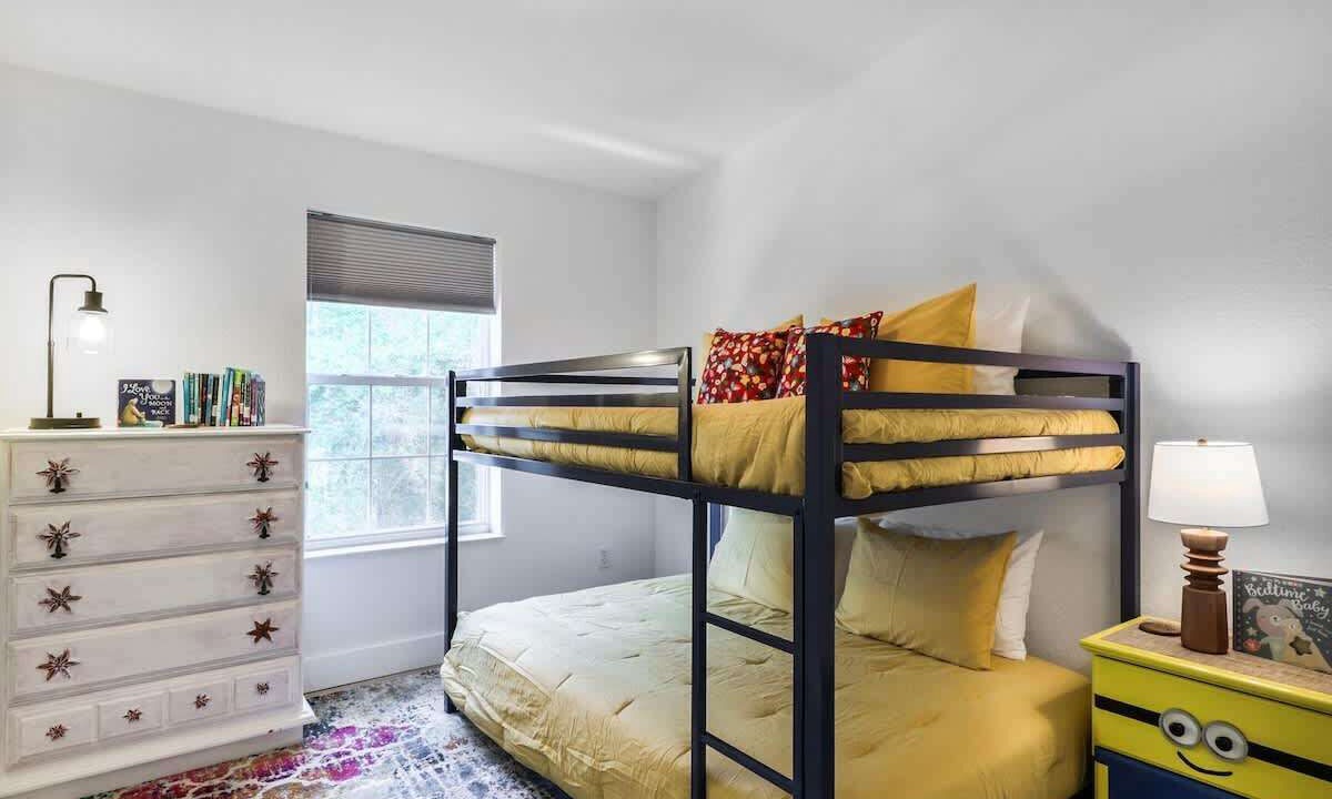 Photo of Bedroom in Tybee Island