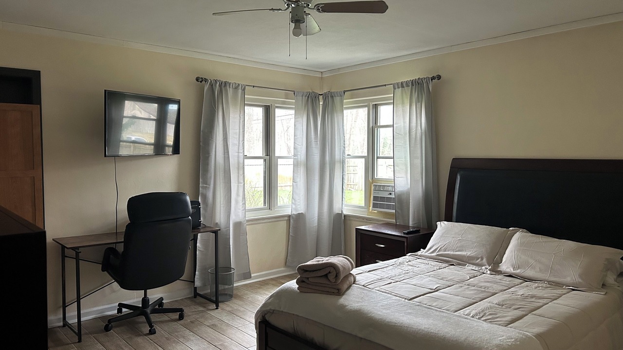 Photo of Bedroom in Norton Shores