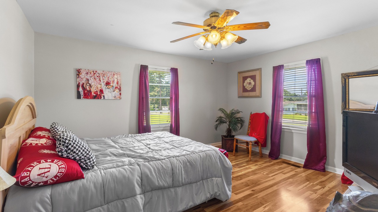 Photo of Bedroom in Taylorville