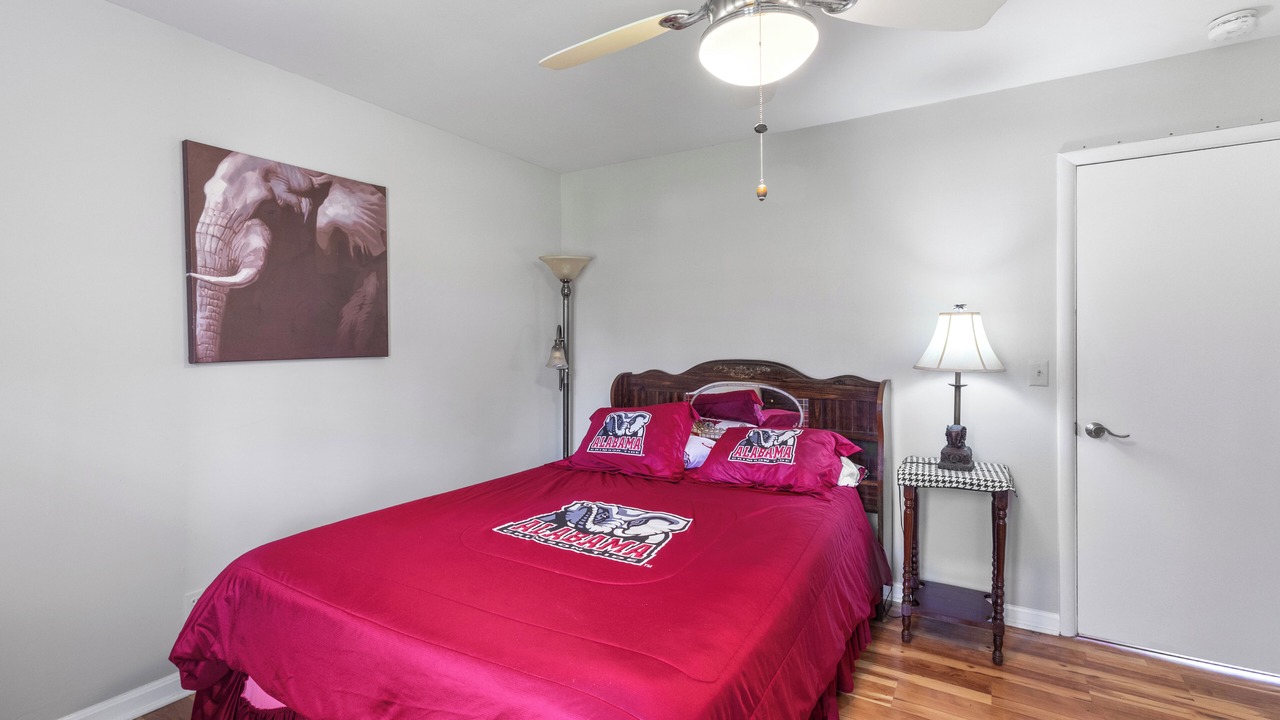 Photo of Bedroom in Taylorville