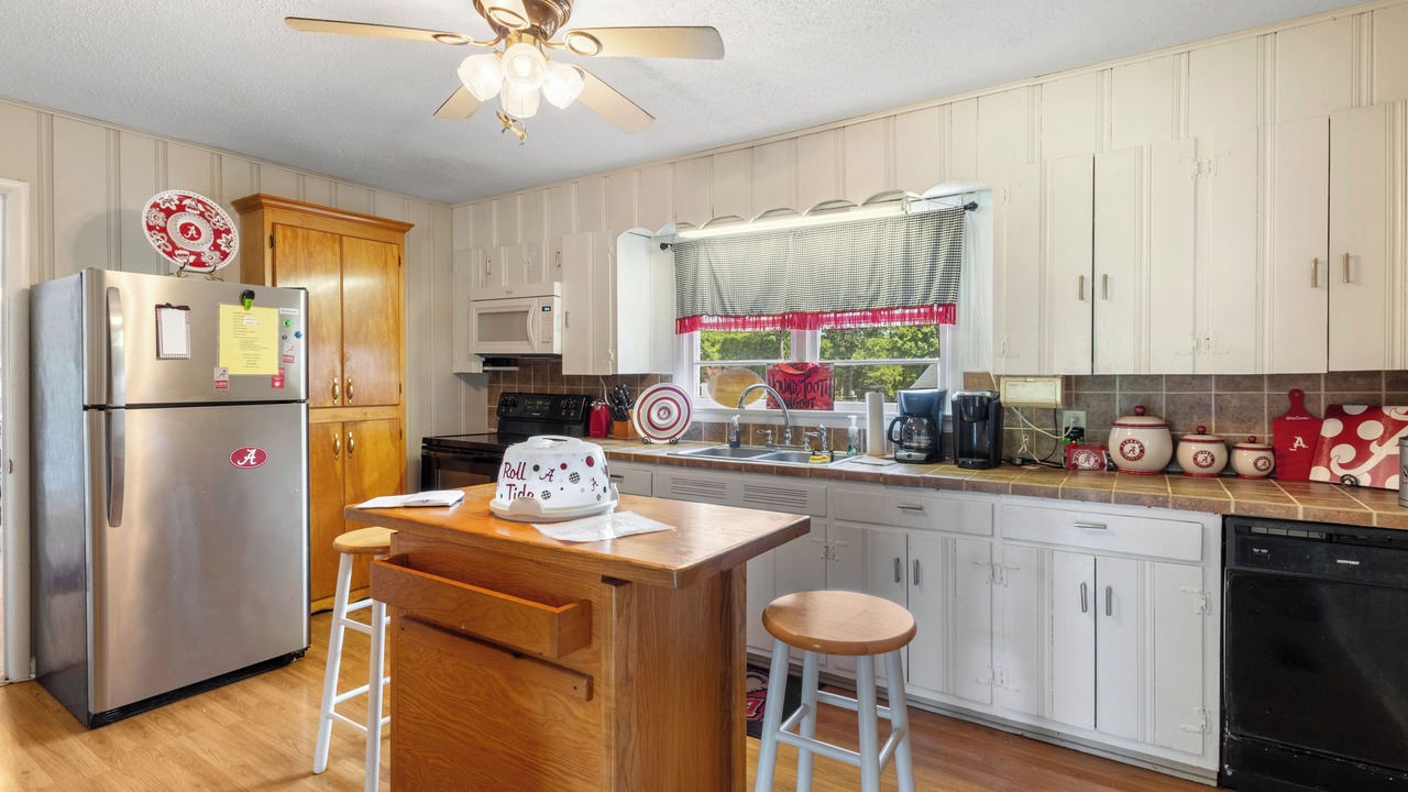 Photo of Kitchen in Taylorville