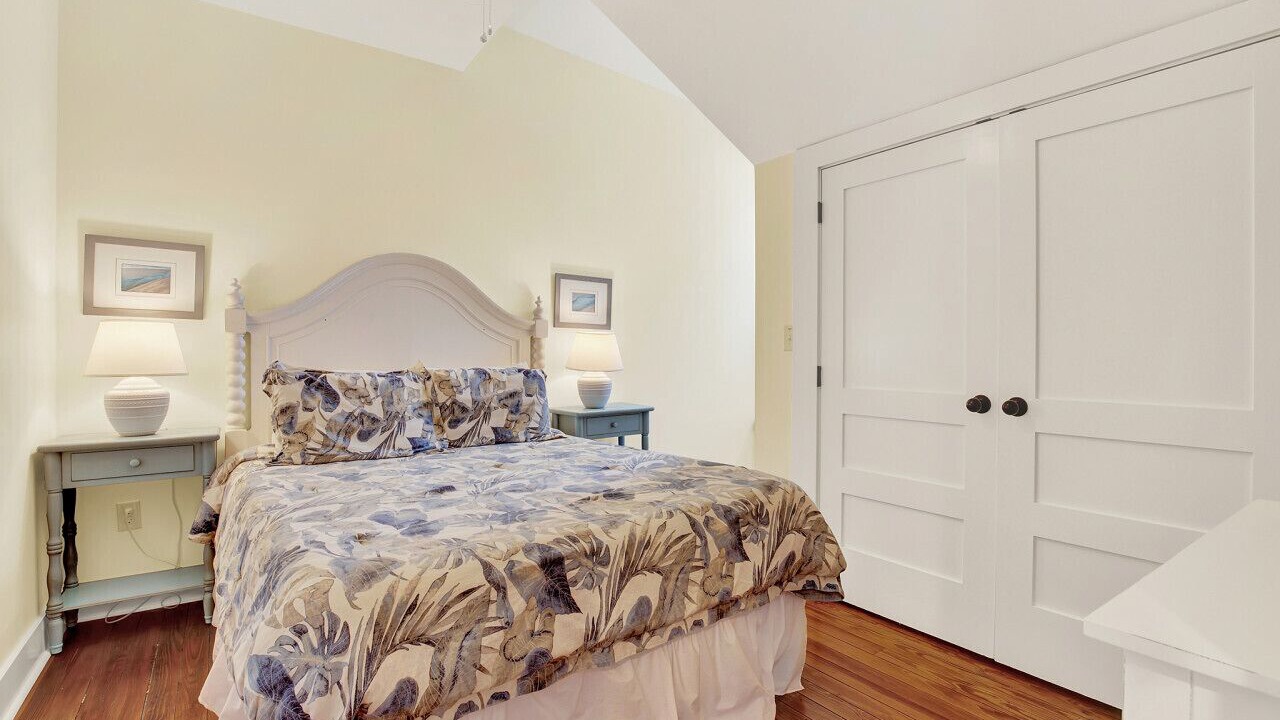 Photo of Bedroom in Tybee Island