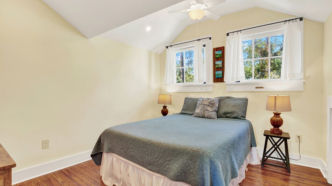 Photo of Bedroom in Tybee Island