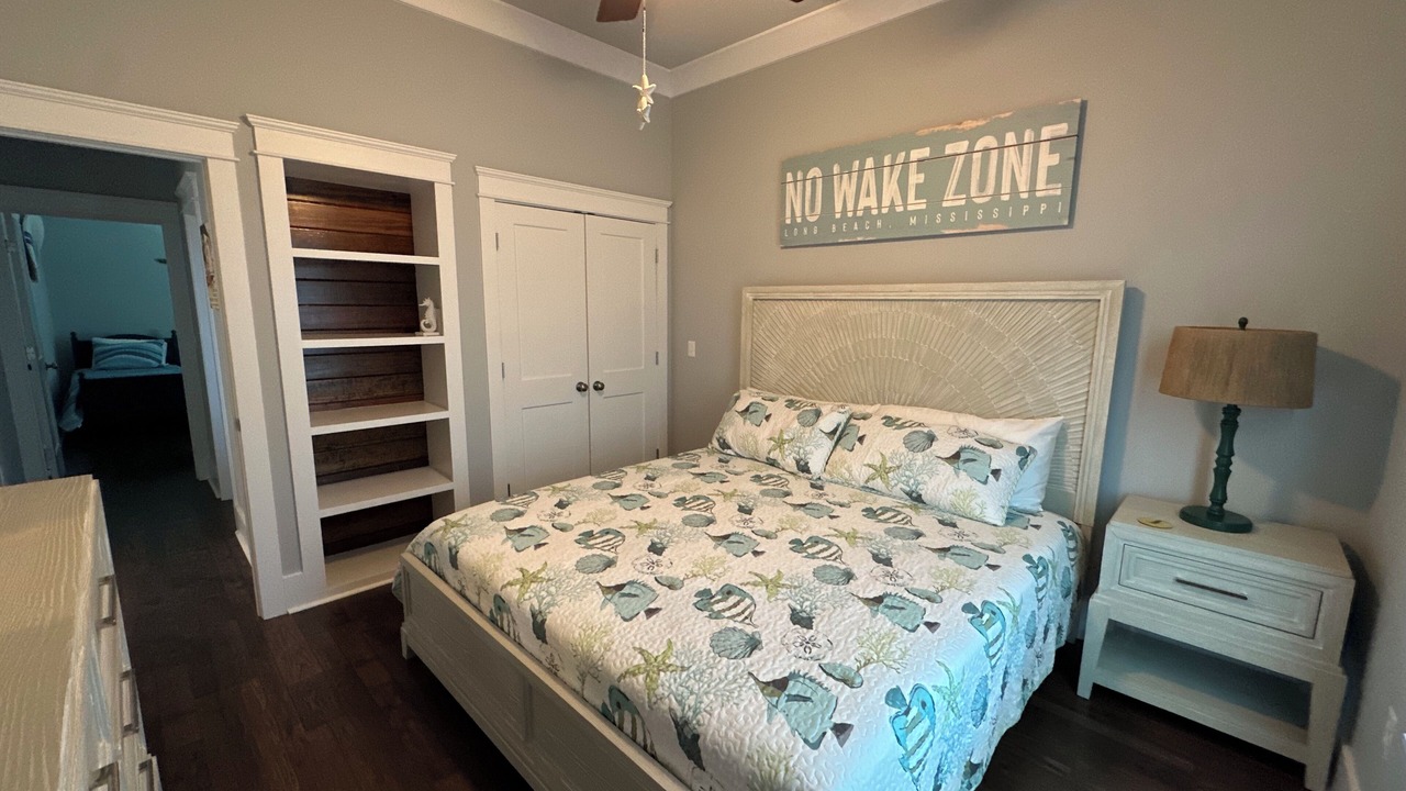 Photo of Bedroom in Long Beach