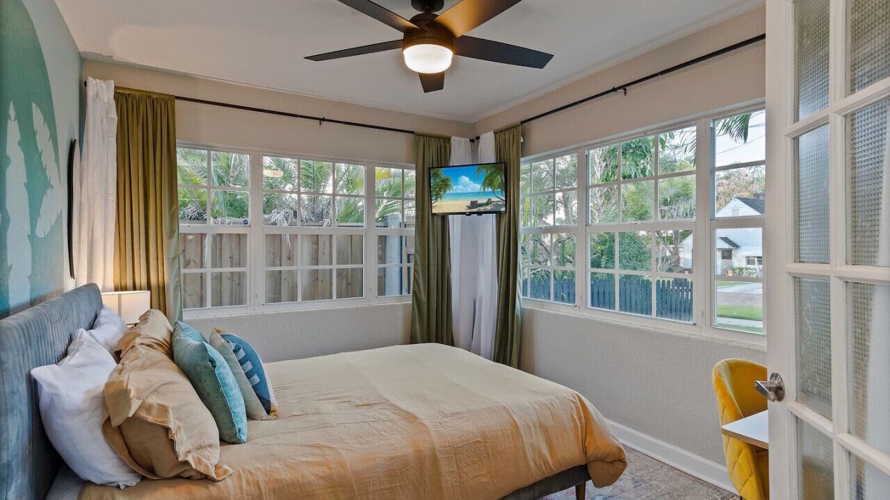Photo of Bedroom in Lake Eola Heights