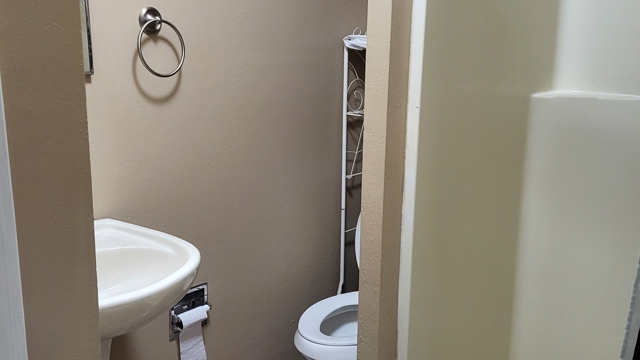 Photo of Bathroom in Stonewall