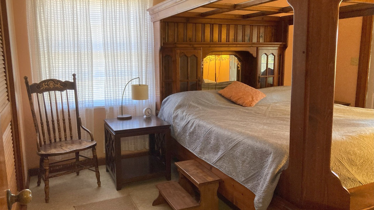 Photo of Bedroom in Interlachen