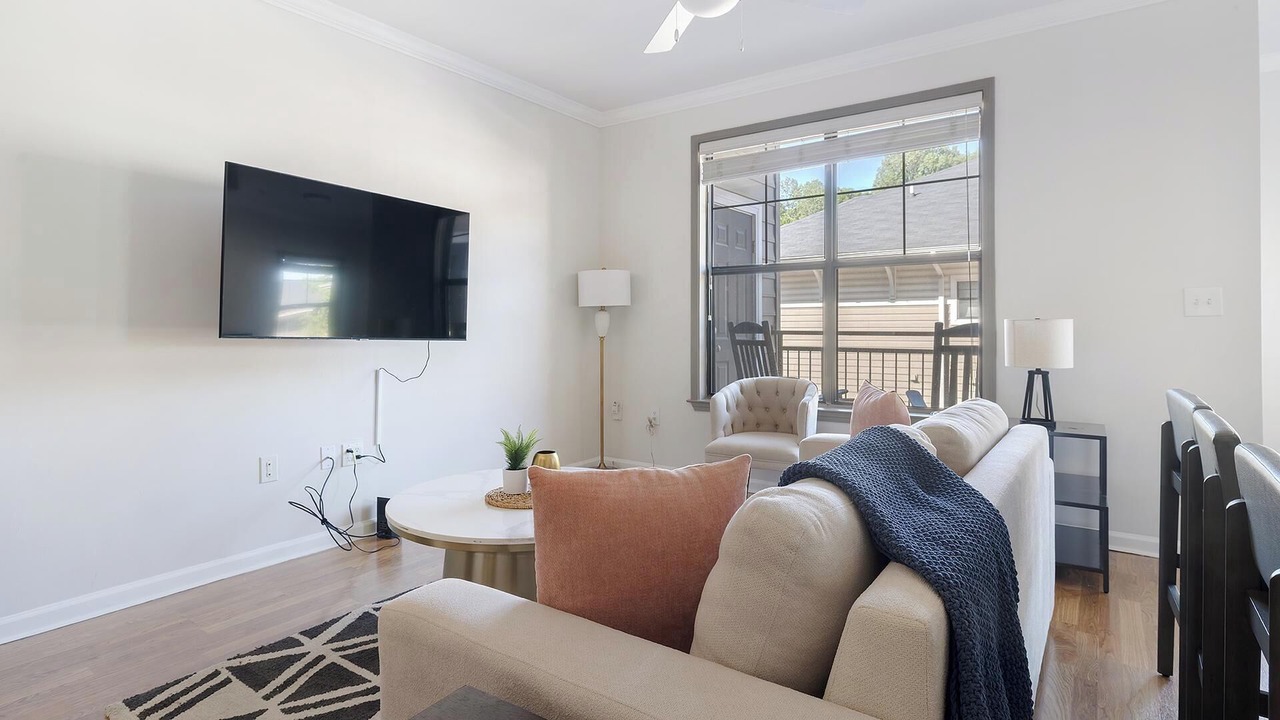 Photo of Livingroom in Piedmont Heights