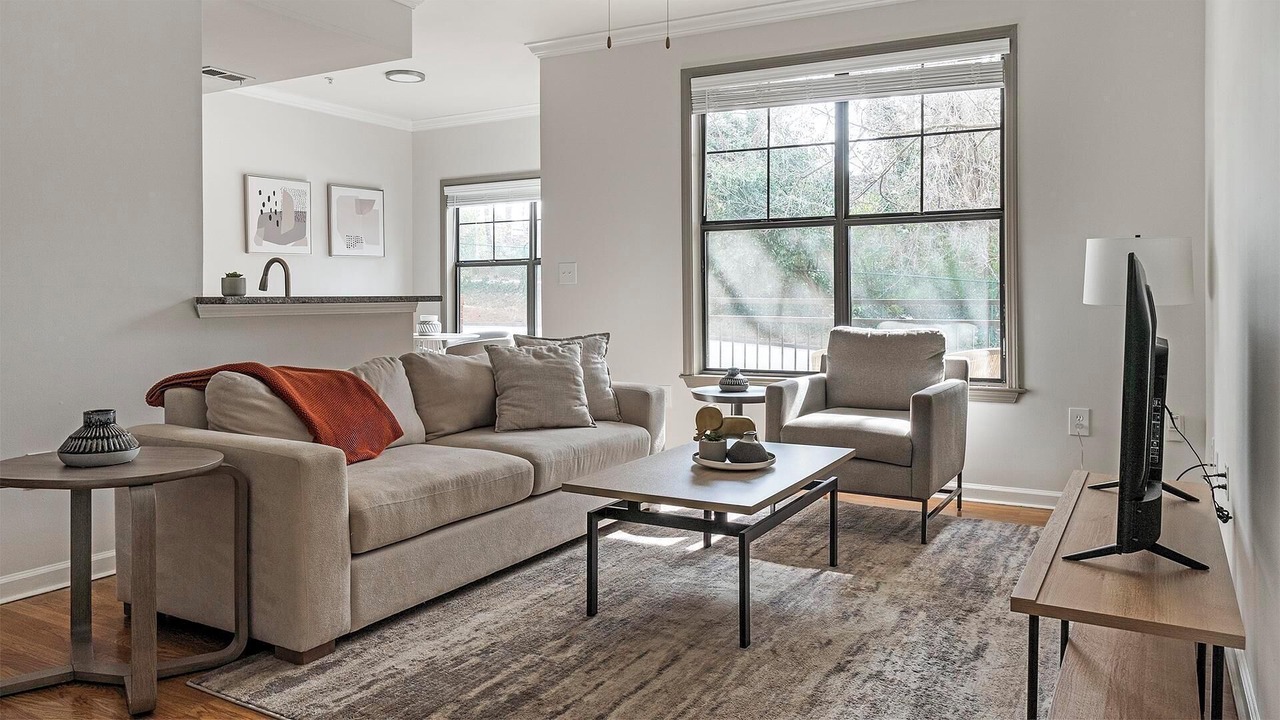 Photo of Livingroom in Piedmont Heights