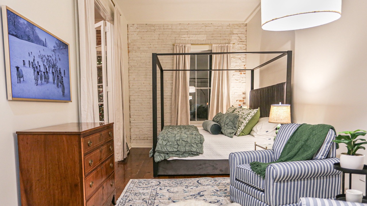 Photo of Bedroom in Natchez