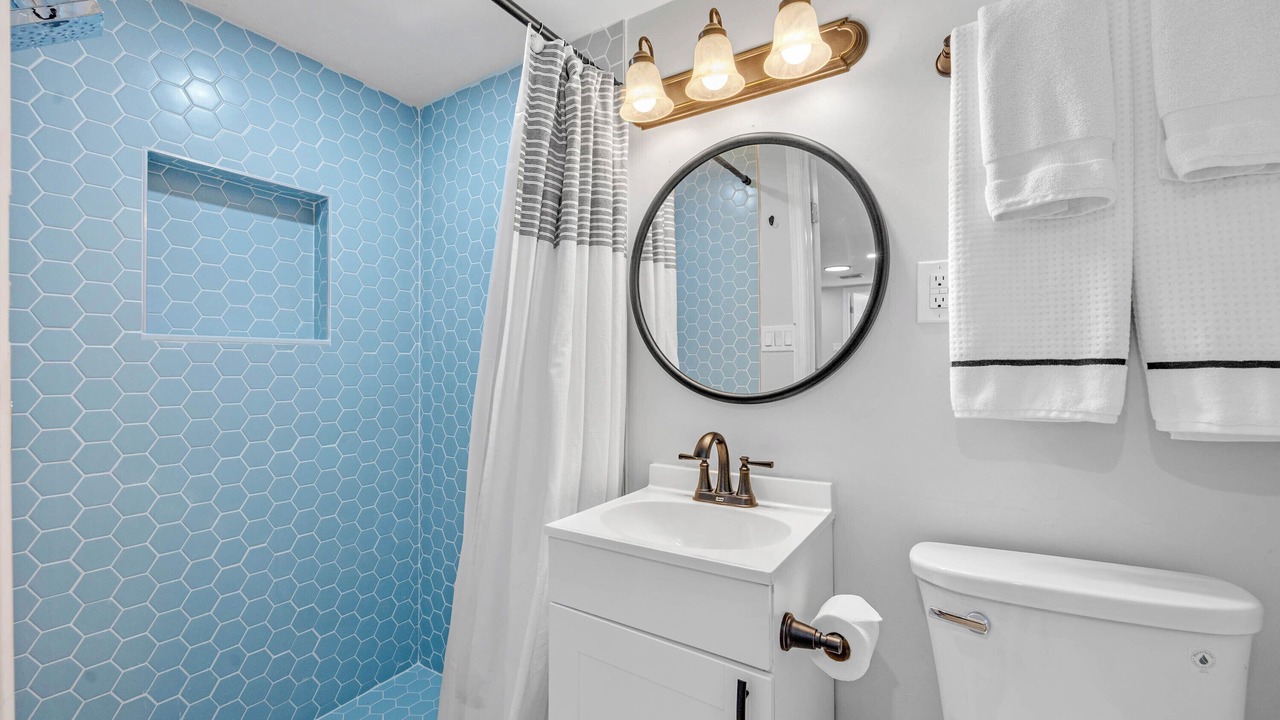 Photo of Bathroom in Lake Fairview
