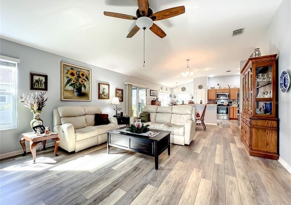 Photo of Livingroom in Wildwood