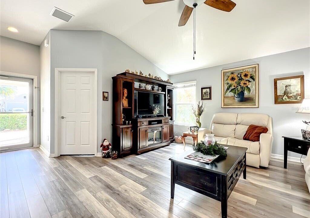 Photo of Livingroom in Wildwood