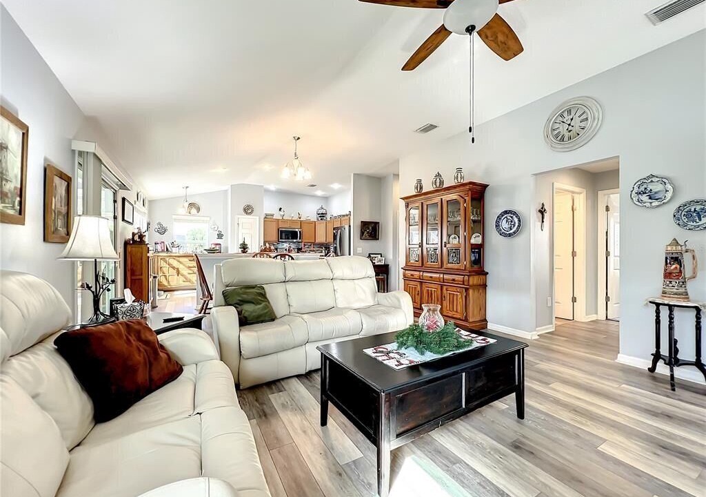 Photo of Livingroom in Wildwood