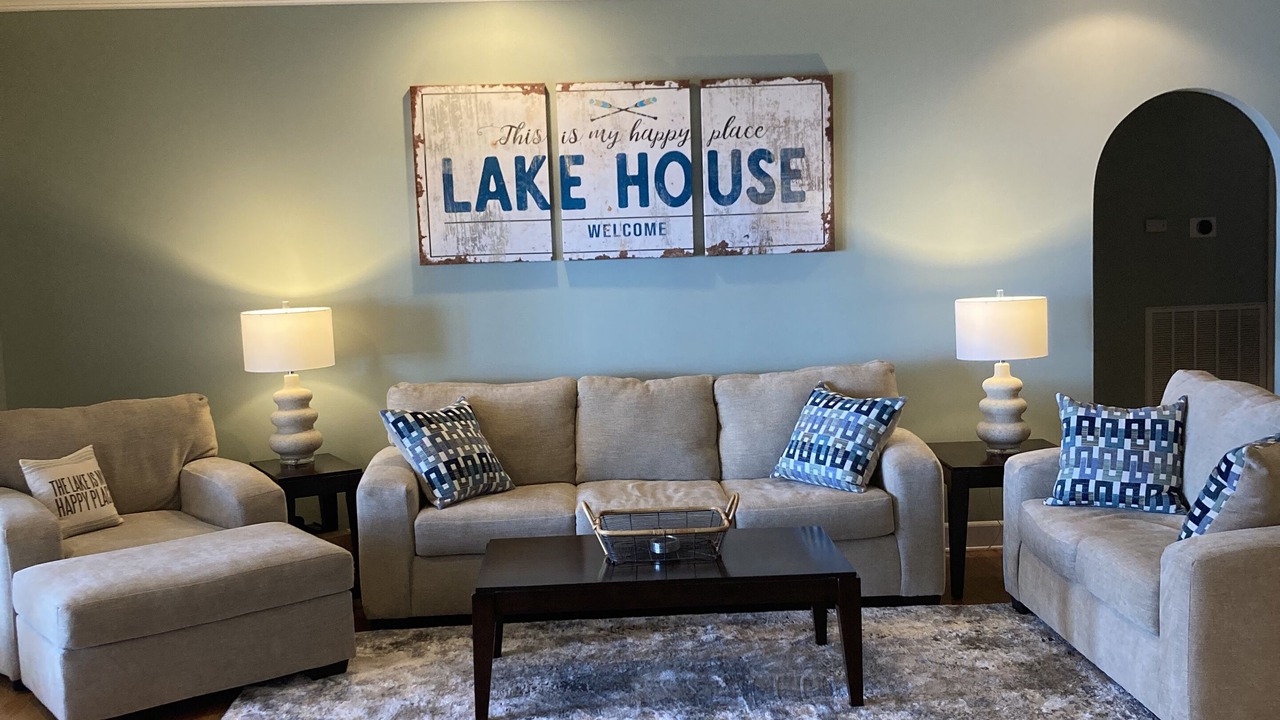Photo of Livingroom in Jacksons' Gap