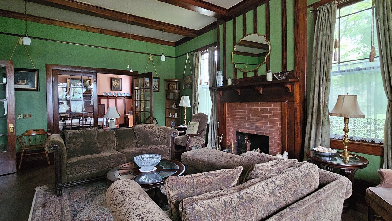 Photo of Livingroom in Greensboro