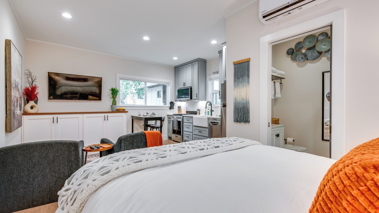 Photo of Bedroom in Old Fourth Ward