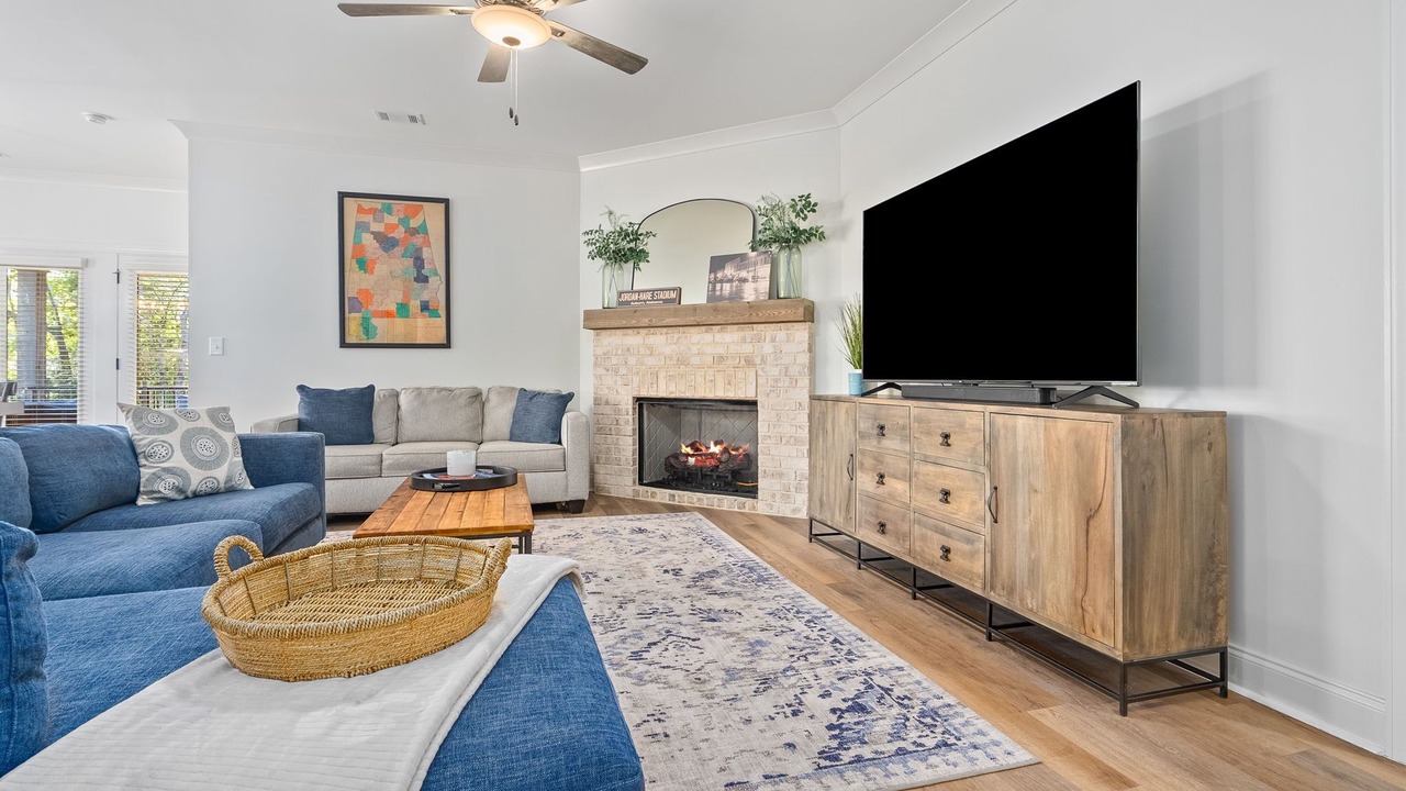 Photo of Livingroom in Auburn