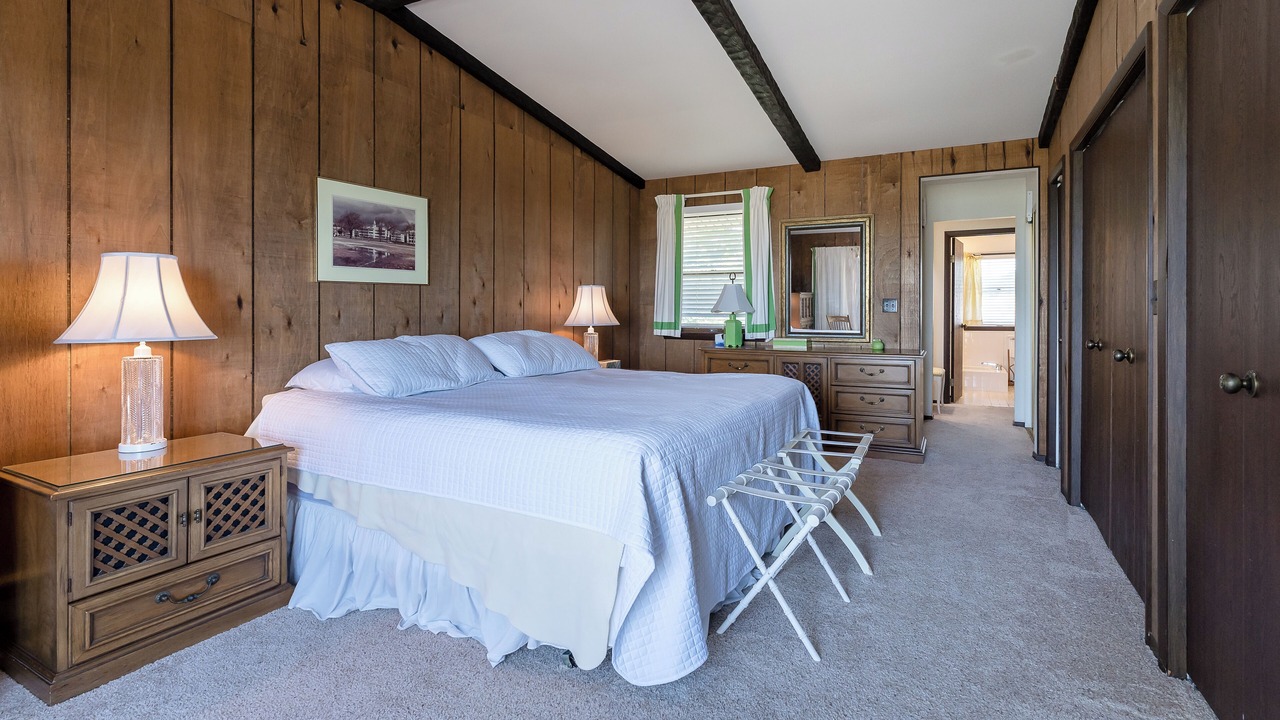 Photo of Bedroom in Spring Lake