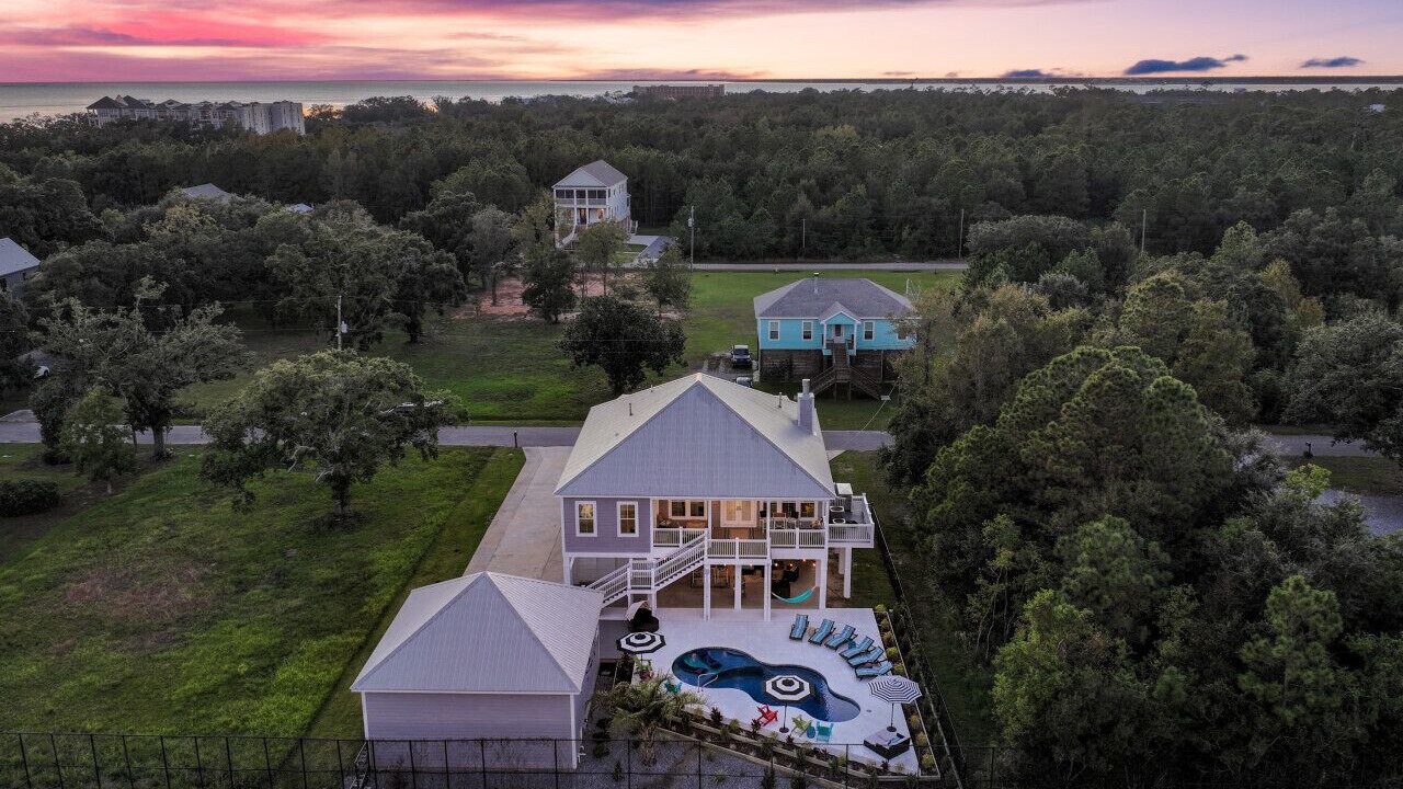 Photo of Outdoor in Henderson Point