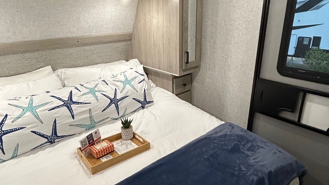 Photo of Bedroom in Foley