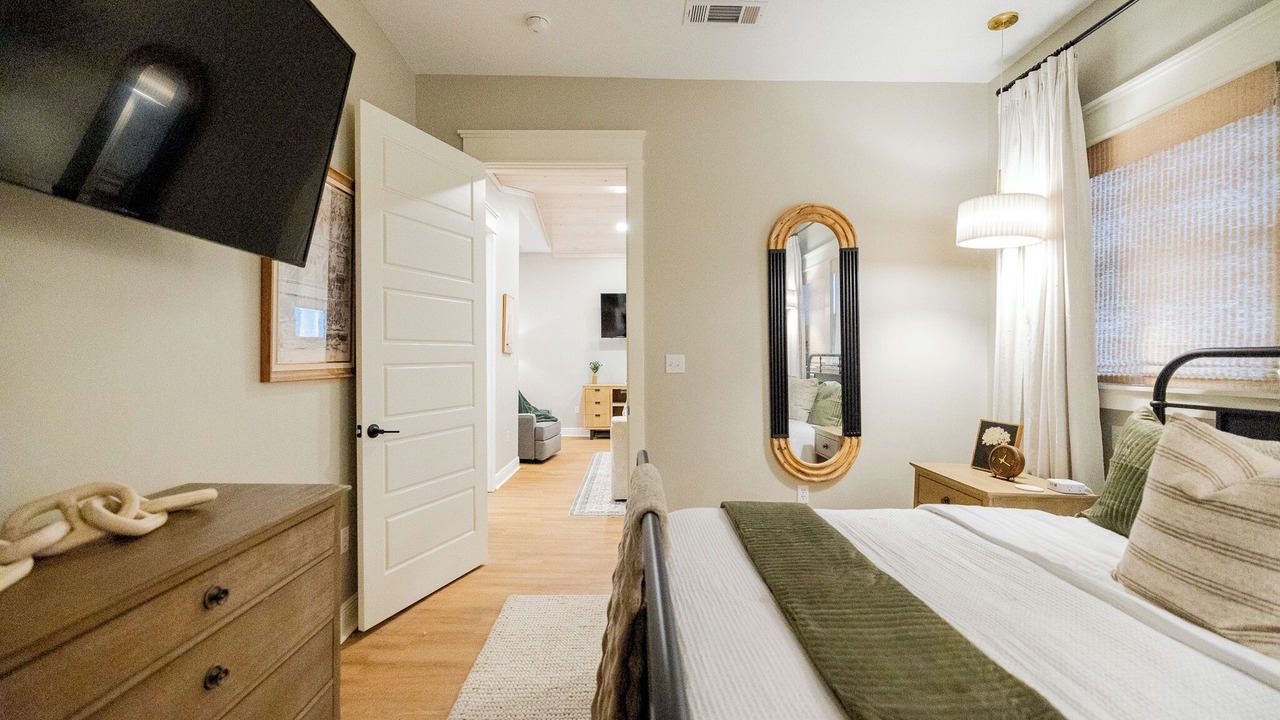 Photo of Bedroom in Laurel
