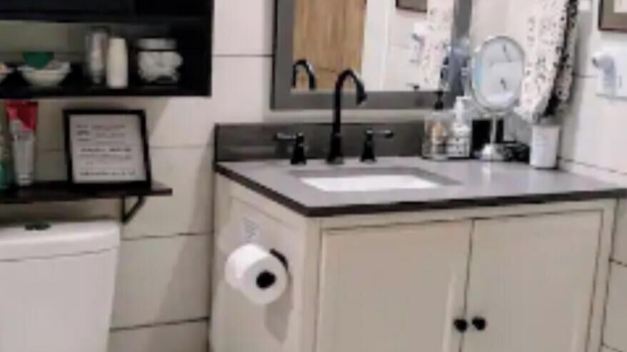 Photo of Bathroom in Steele