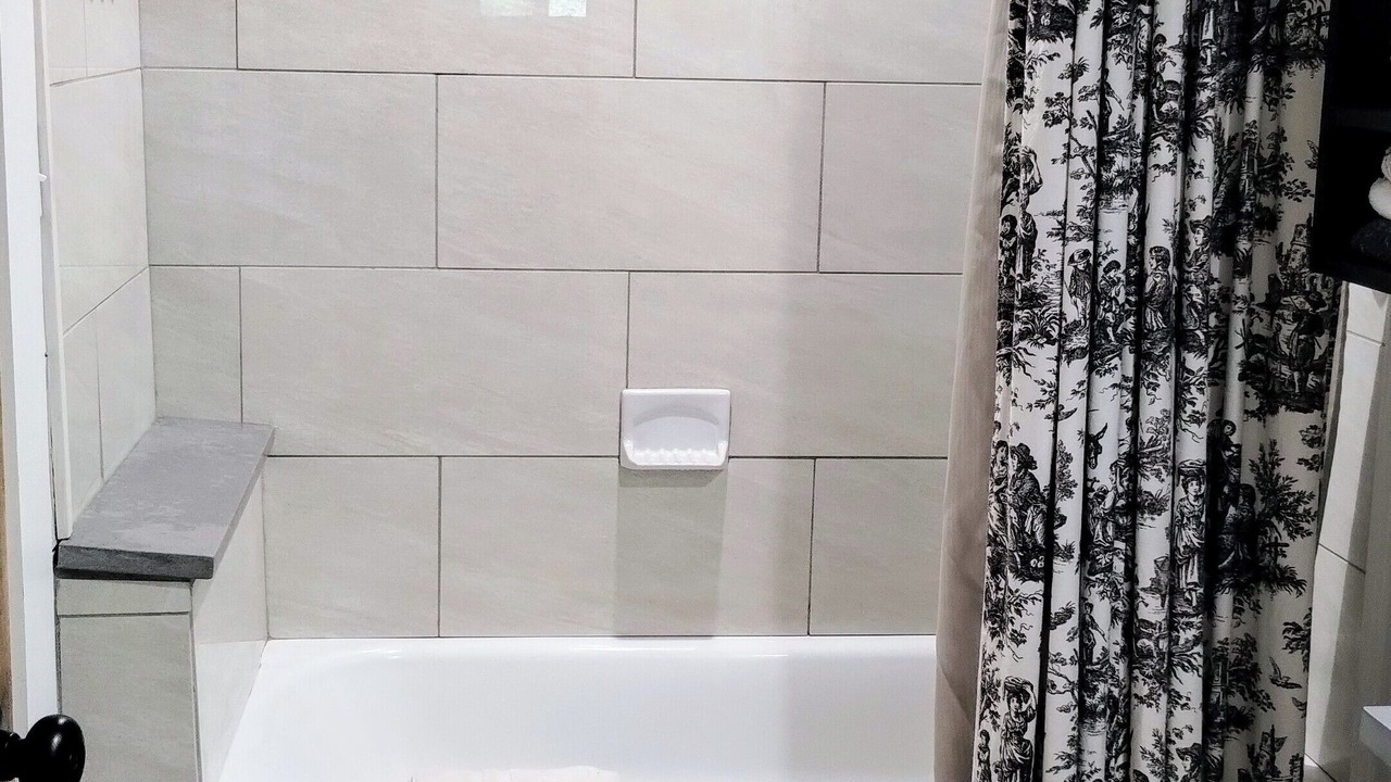 Photo of Bathroom in Steele