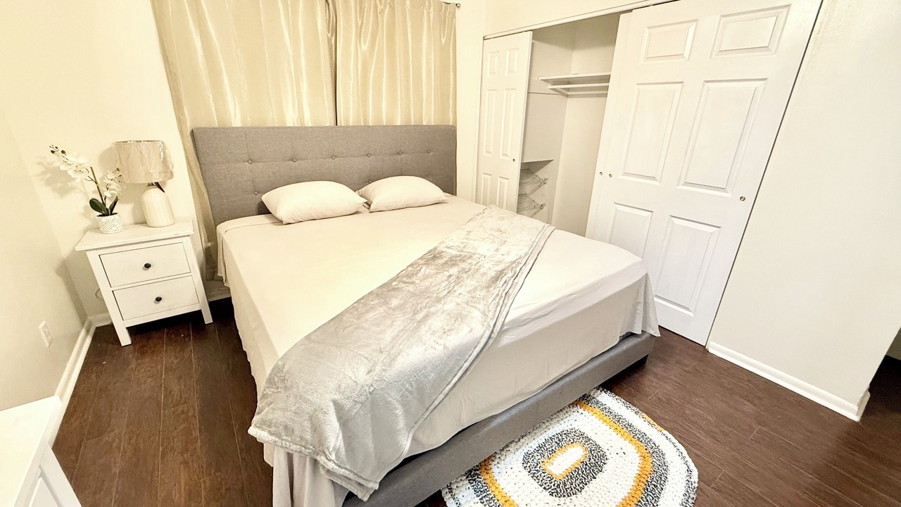 Photo of Bedroom in St. Nicholas