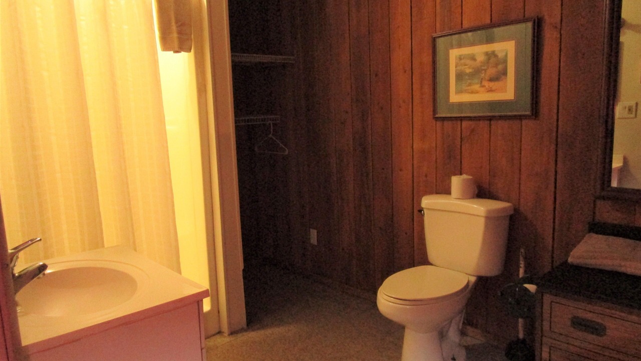 Photo of Bathroom in Mayo