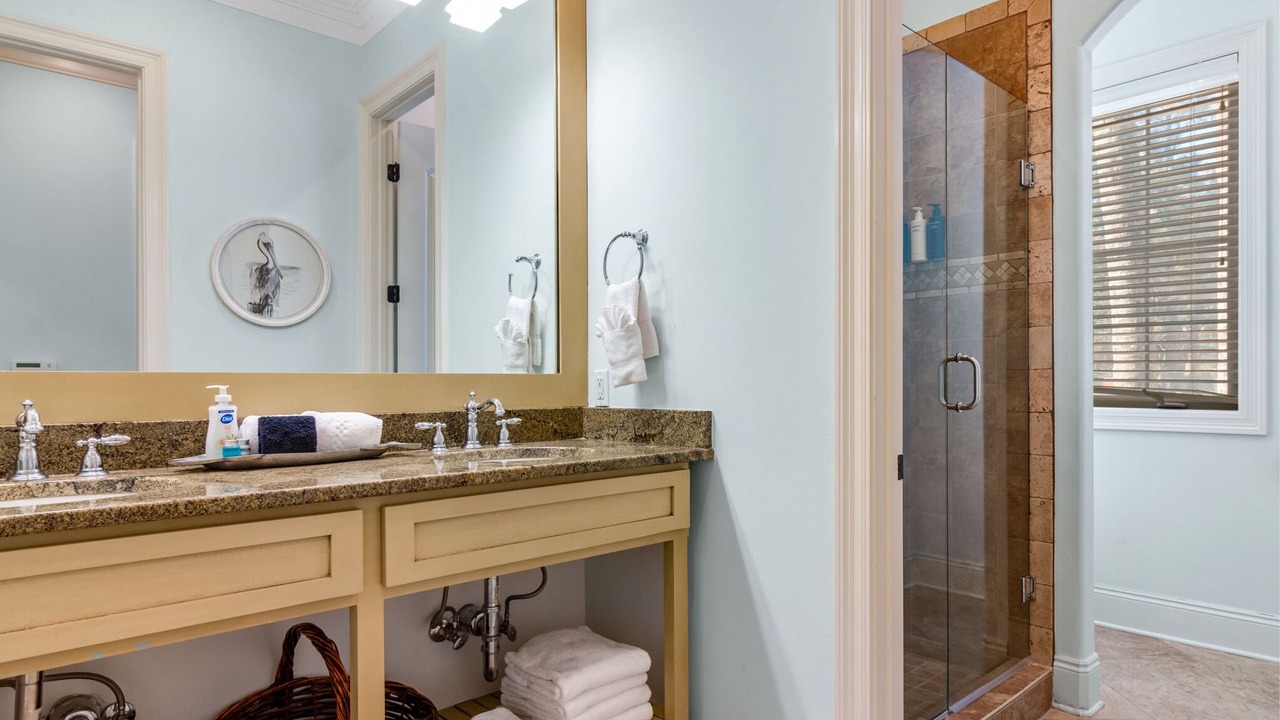 Photo of Bathroom in Tang-O-Mar