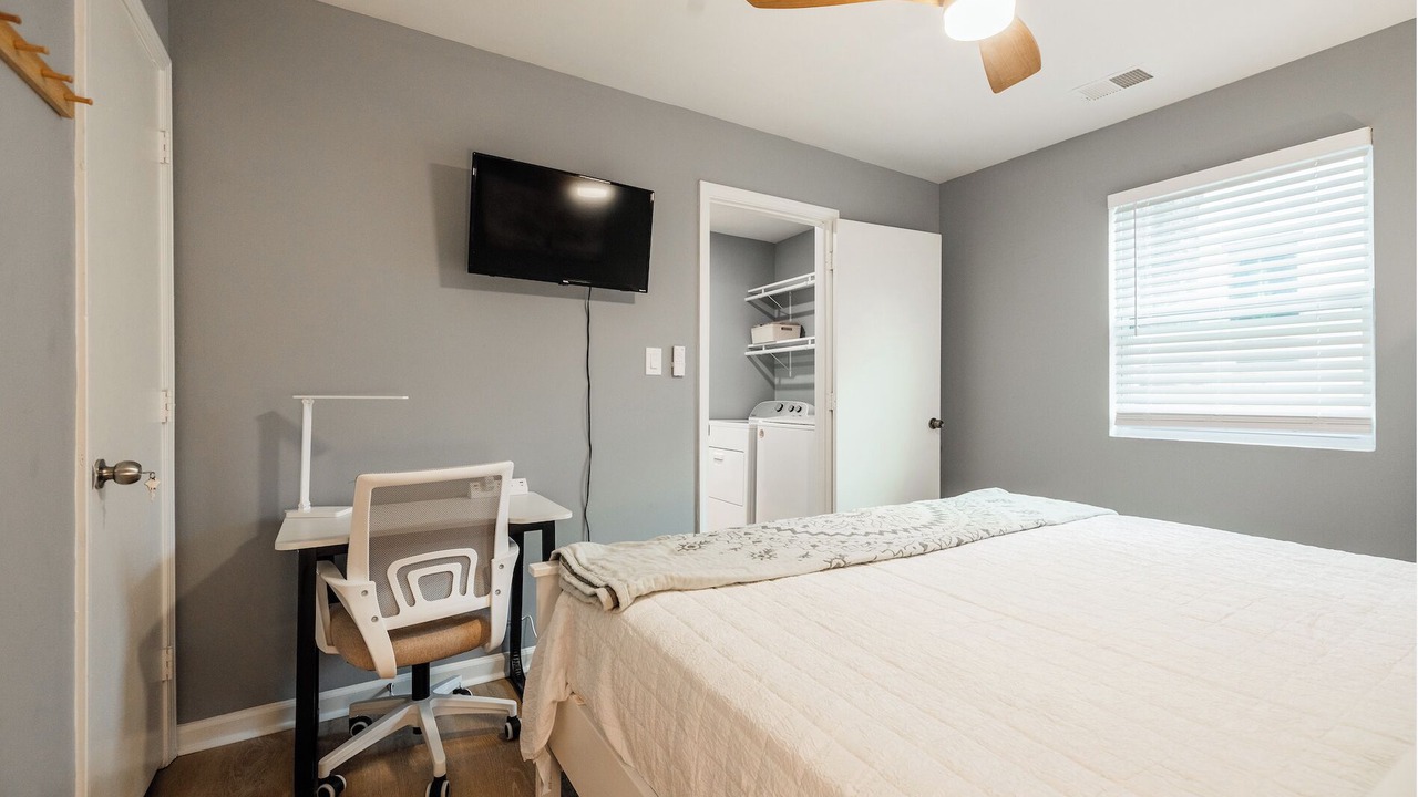 Photo of Bedroom in East Side