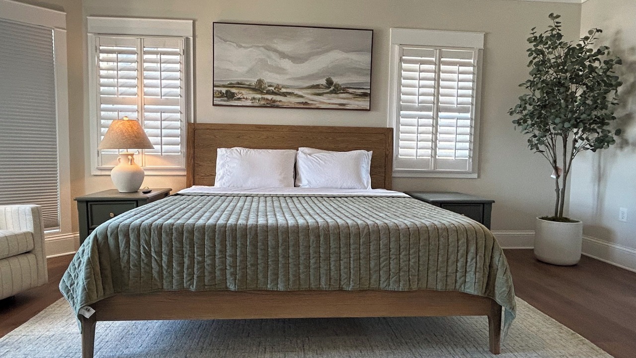Photo of Bedroom in Groveoak
