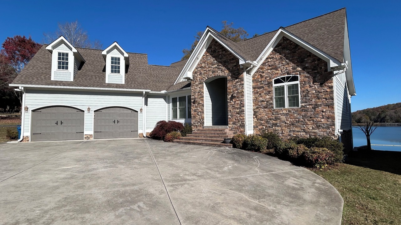 Photo of Outdoor in Groveoak