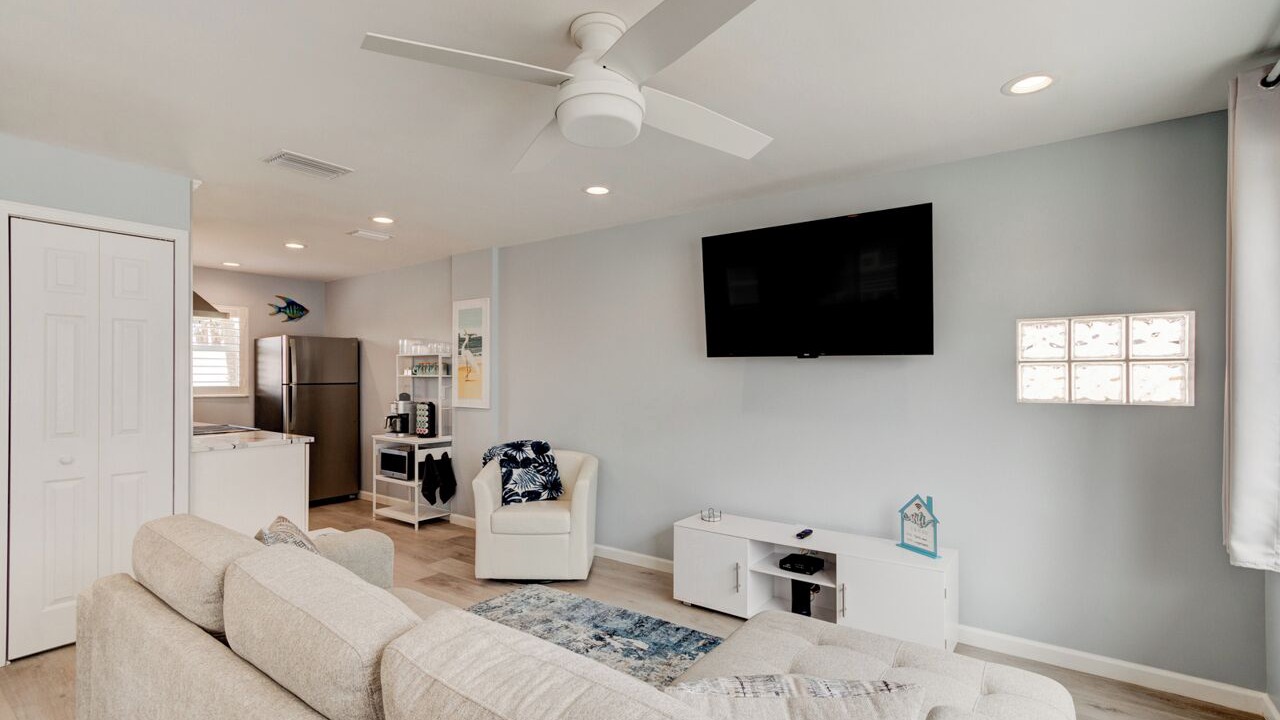 Photo of Livingroom in Neptune