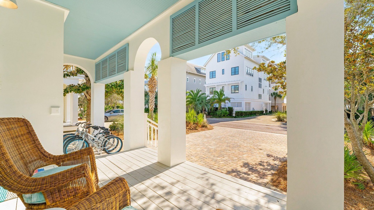 Photo of Patio Balcony in Inlet Beach