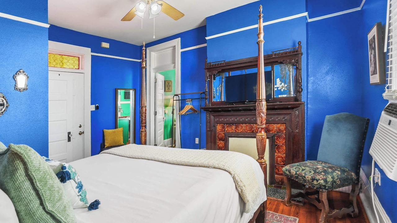 Photo of Bedroom in Mid-City