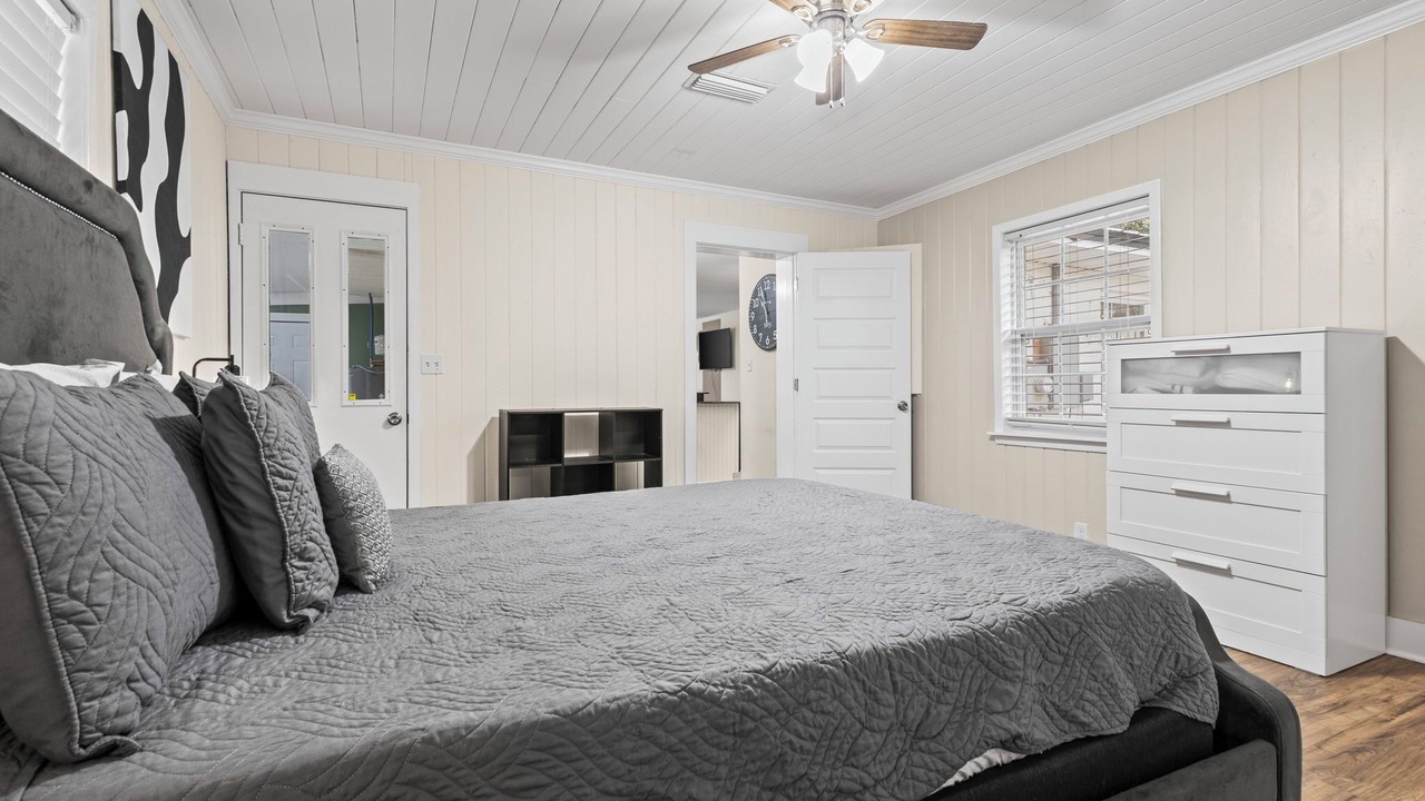 Photo of Bedroom in Foley