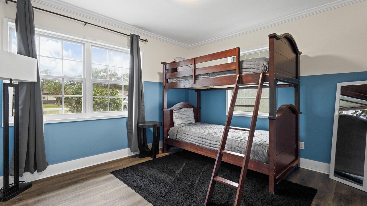 Photo of Bedroom in Foley