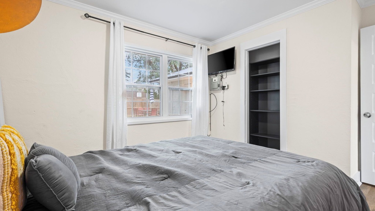 Photo of Bedroom in Foley