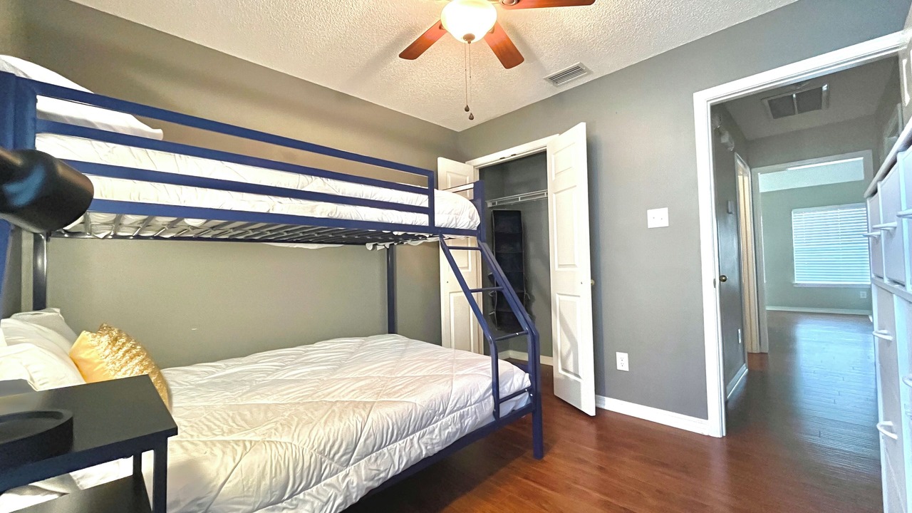 Photo of Bedroom in Saint Elmo