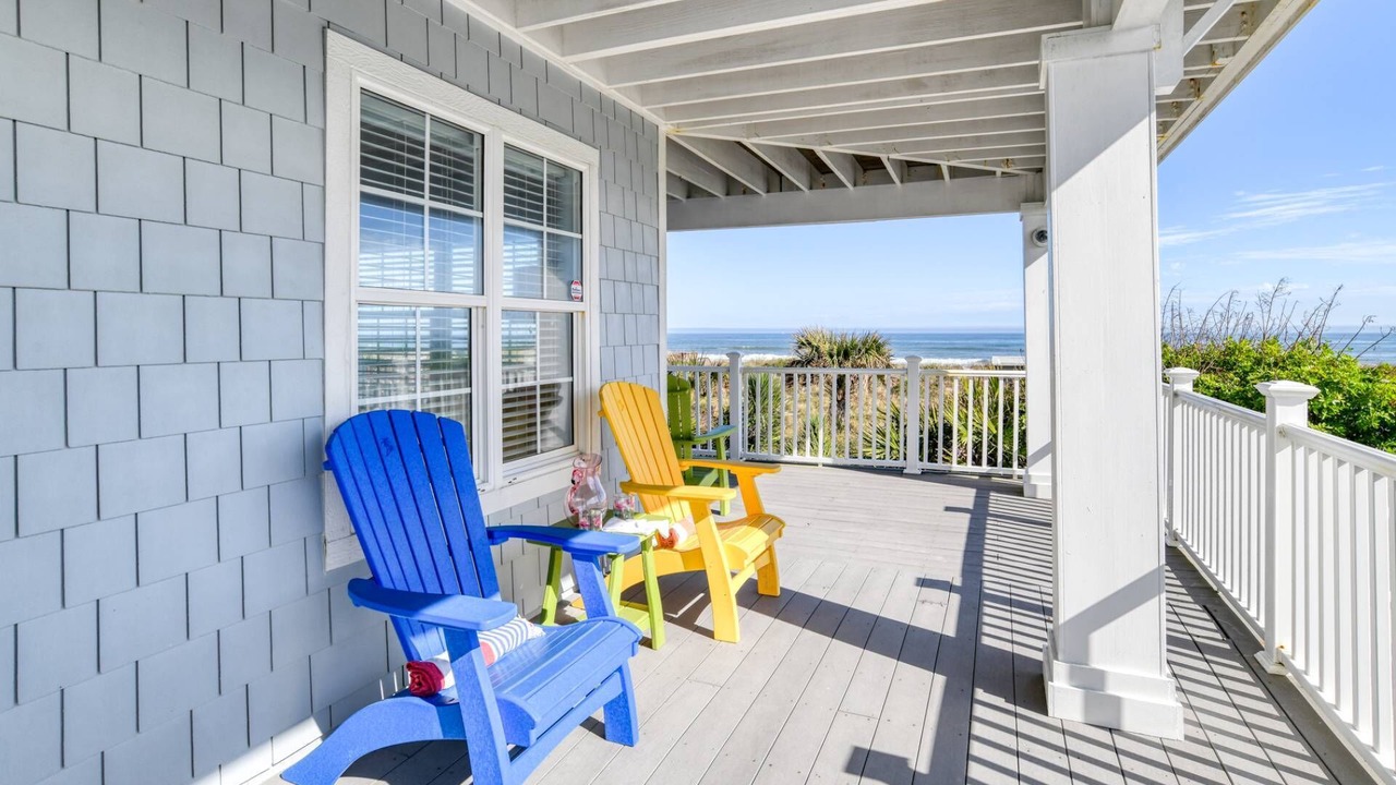 Photo of Patio Balcony in Crescent Beach