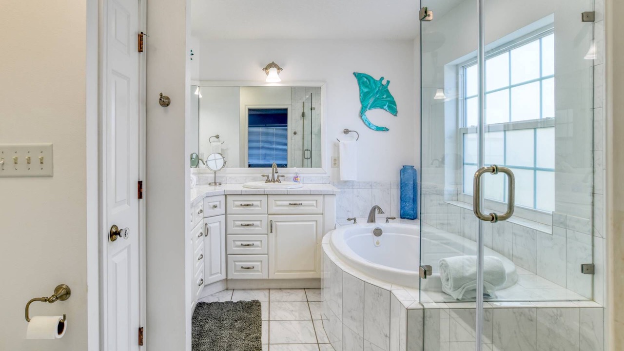 Photo of Bathroom in Crescent Beach