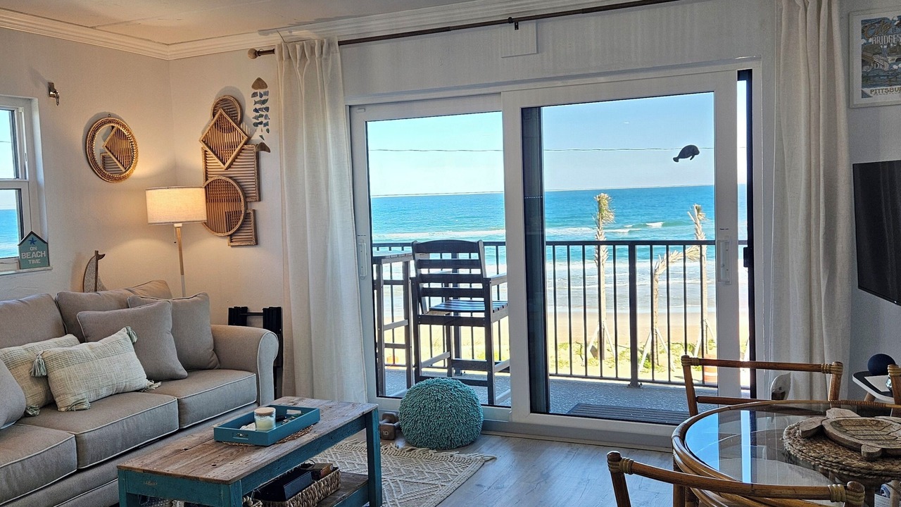 Photo of Patio Balcony in Oceanside Estates