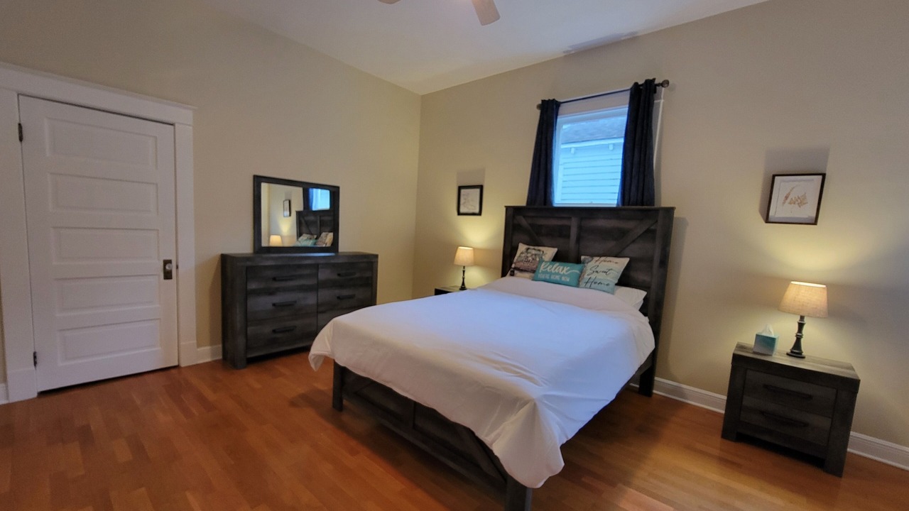 Photo of Bedroom in East Carrollton