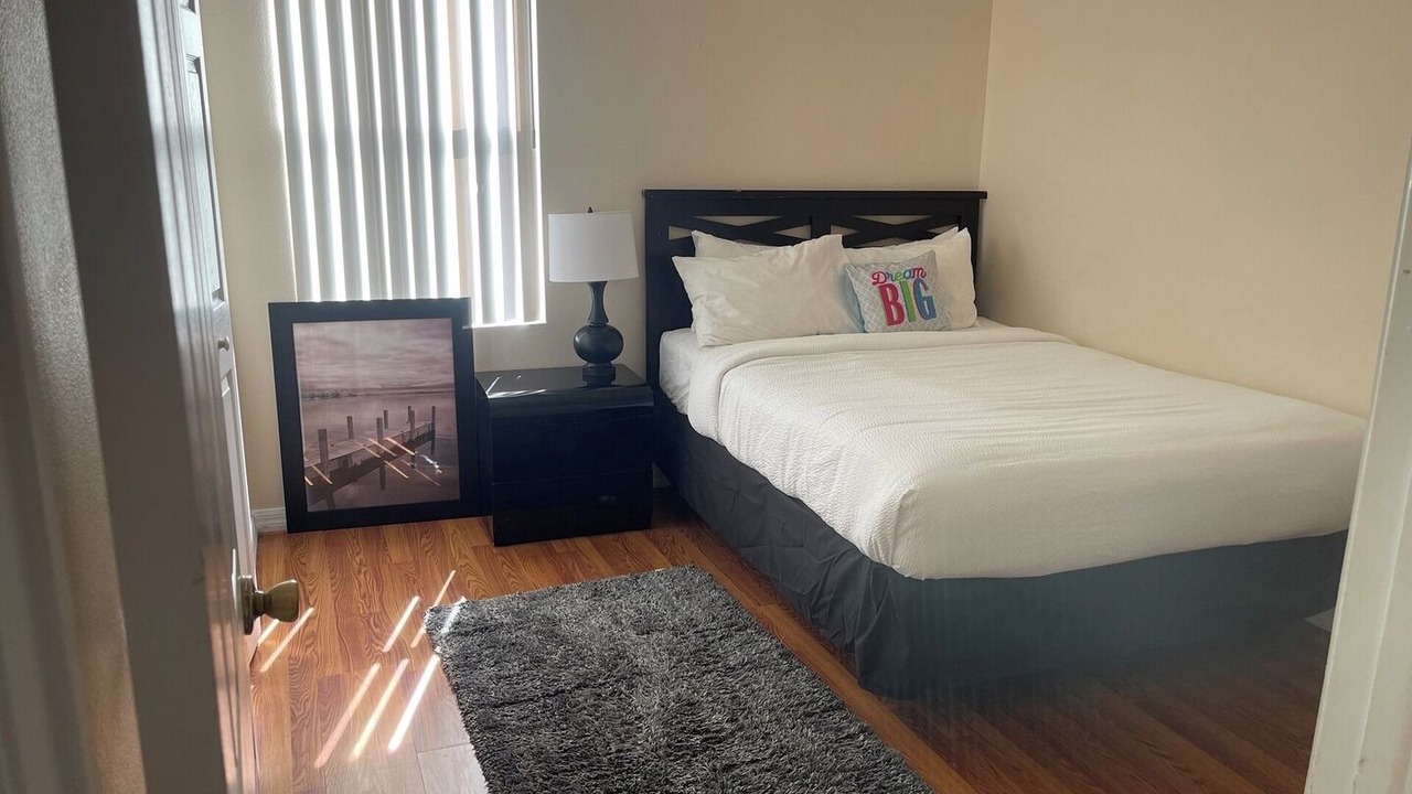 Photo of Bedroom in Sunset Ridge