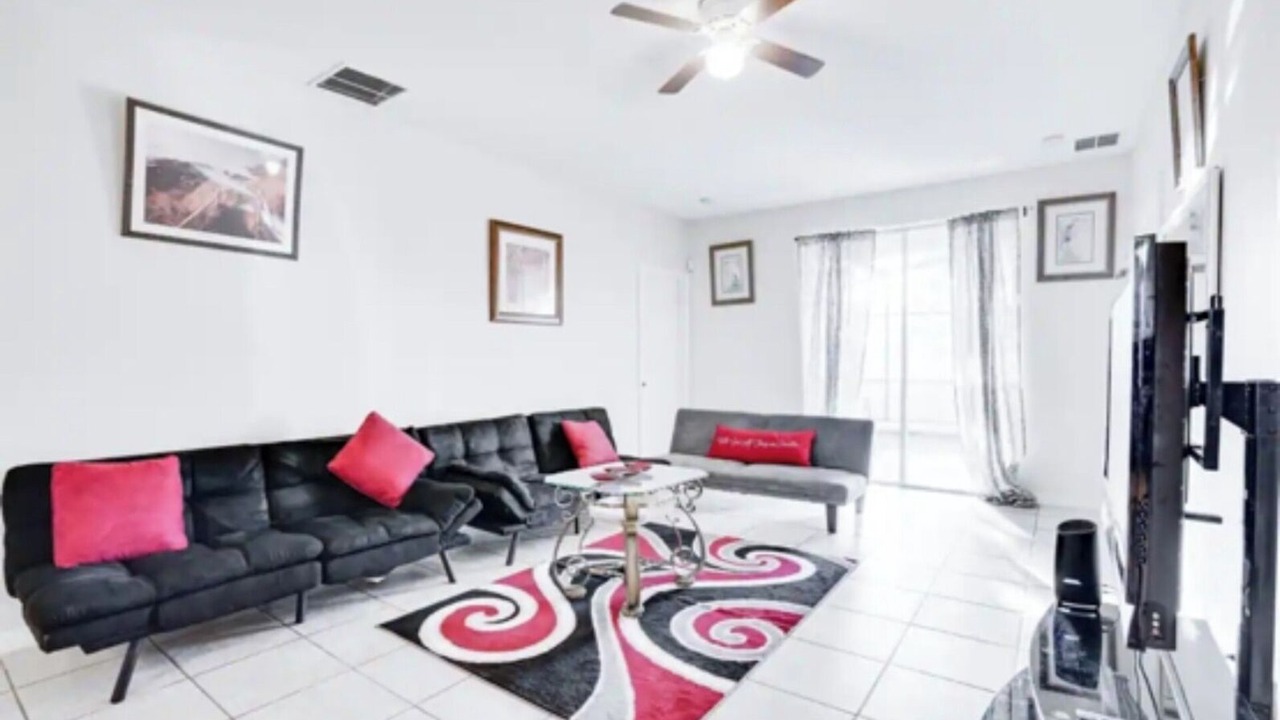Photo of Livingroom in Sunset Ridge