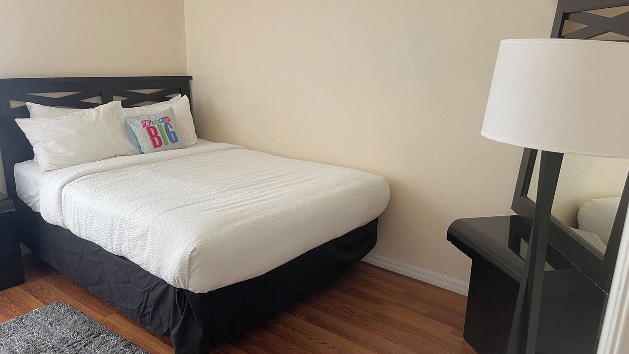 Photo of Bedroom in Sunset Ridge