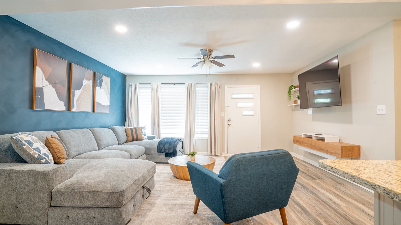 Photo of Bedroom in Candler-McAfee